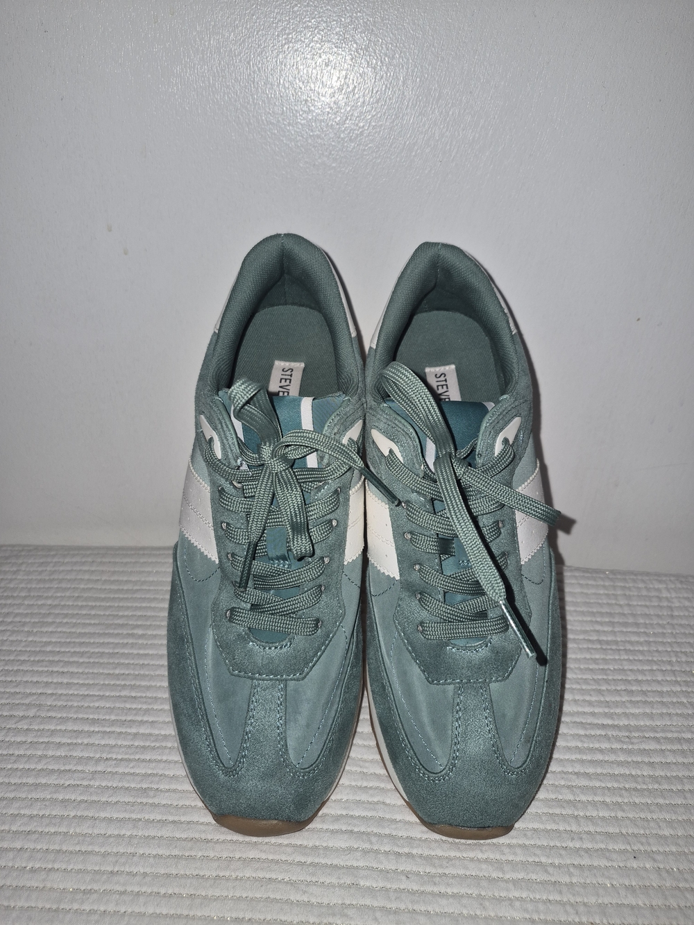 Steve Madden Green Suede Low-Top Sneakers